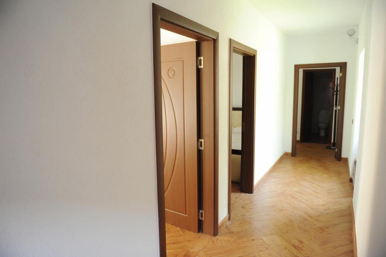 Guesthouse Demushi Βαλμπόνα Εξωτερικό φωτογραφία